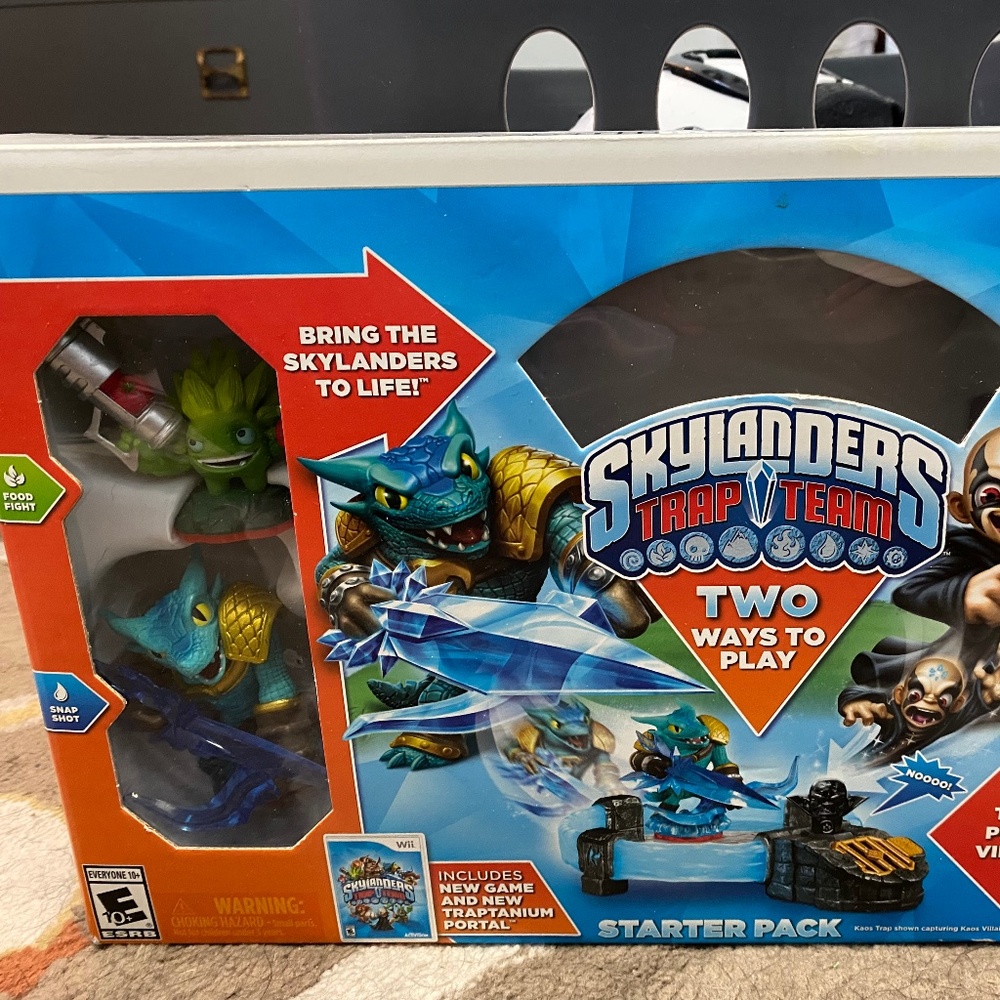 COPY - Skylanders trap team (new)